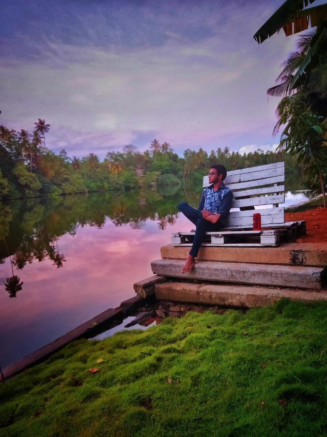 Kosi Giggles Resort Weligama Luaran gambar