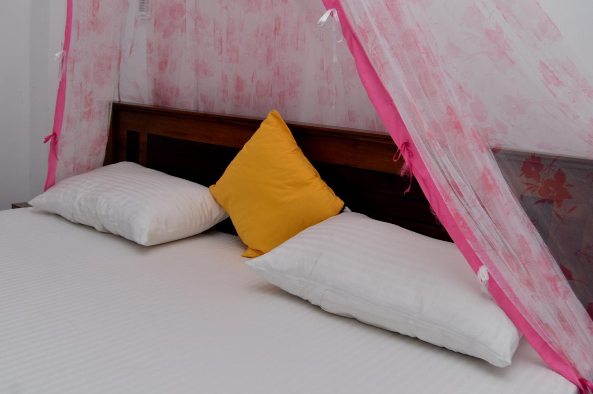 Kosi Giggles Resort Weligama Luaran gambar