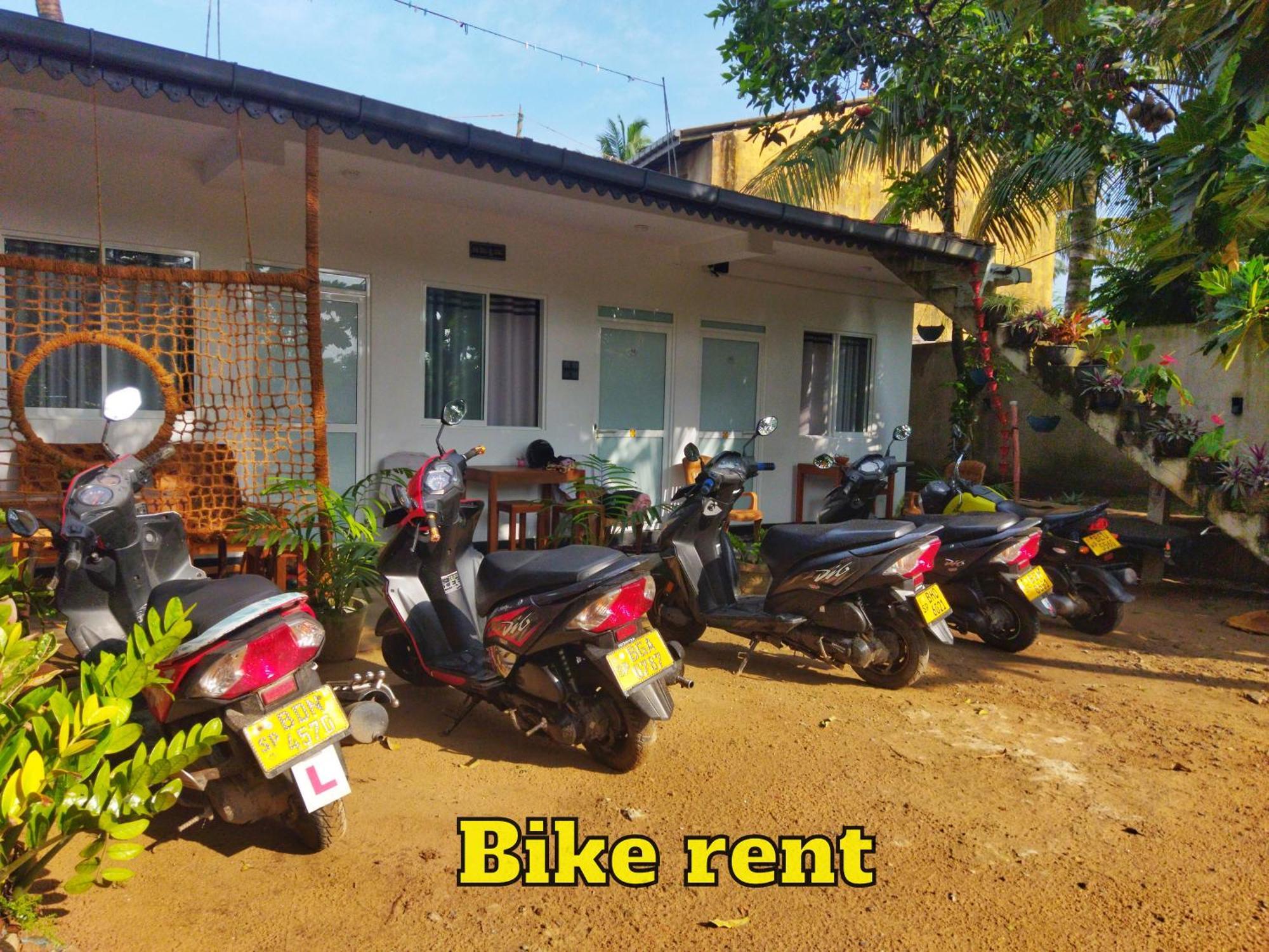 Kosi Giggles Resort Weligama Luaran gambar