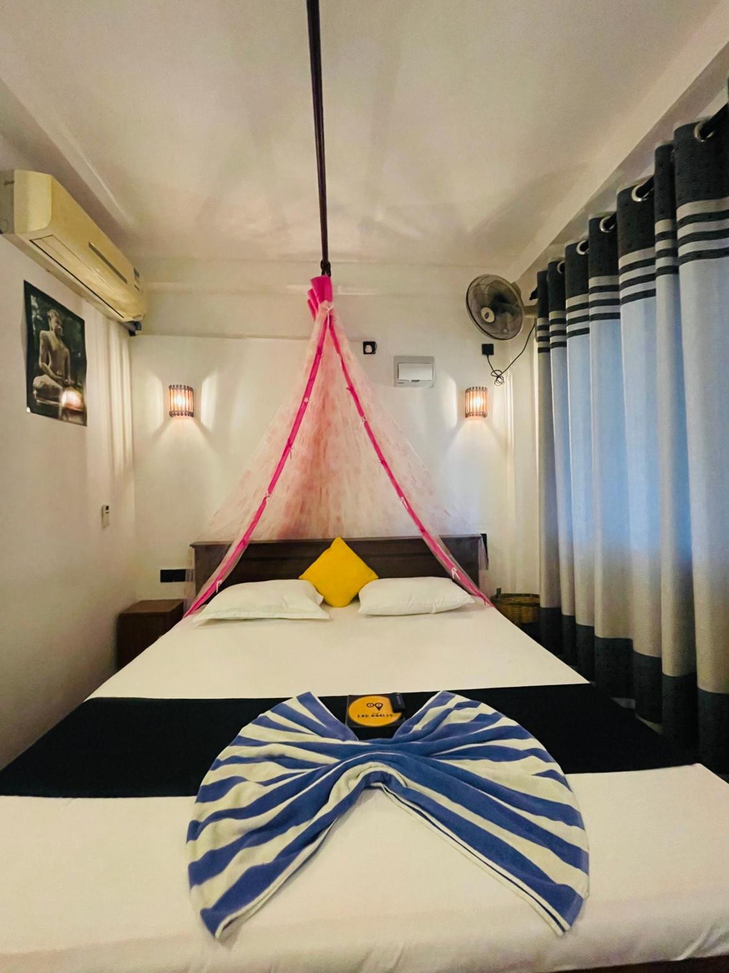 Kosi Giggles Resort Weligama Luaran gambar